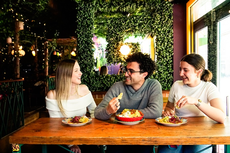 Food Tour in De Pijp District of Amsterdam